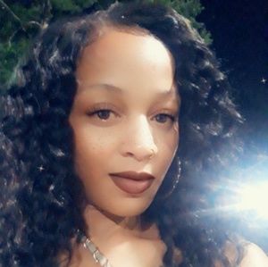 Meet your Posher, Cierra